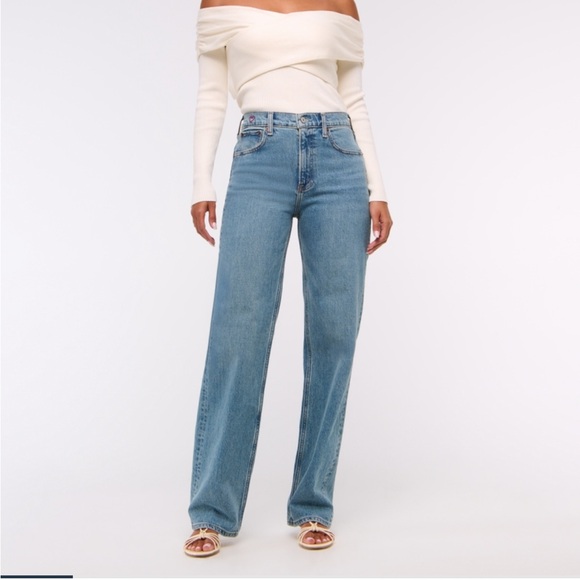 Abercrombie & Fitch high rise 90 relaxed jeans worn once - Picture 1 of 3